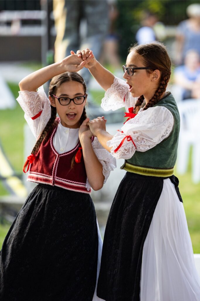 10. Folklorašić