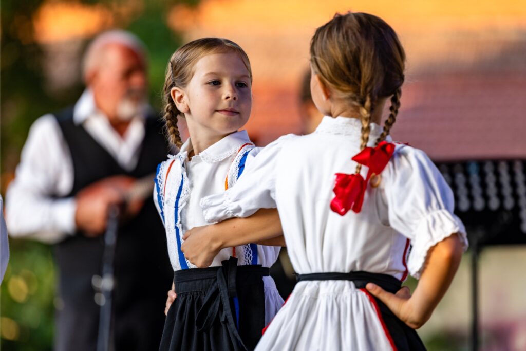 10. Folklorašić