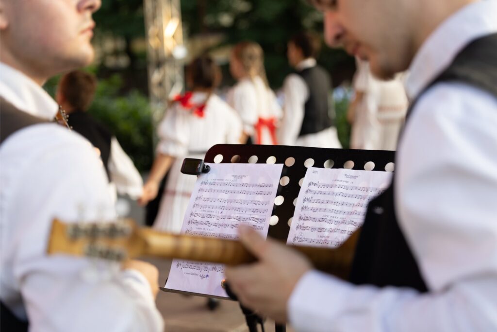 10. Folklorašić