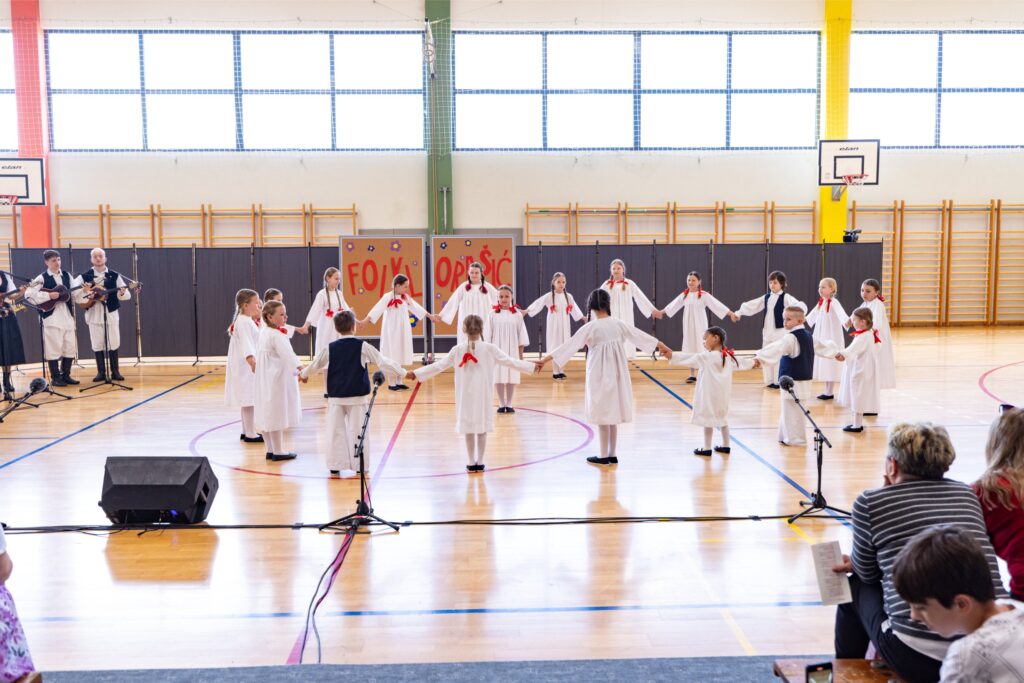 11. Folklorašić