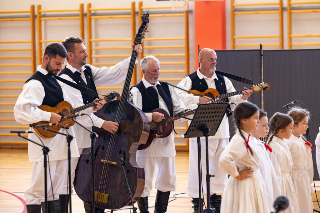 11. Folklorašić