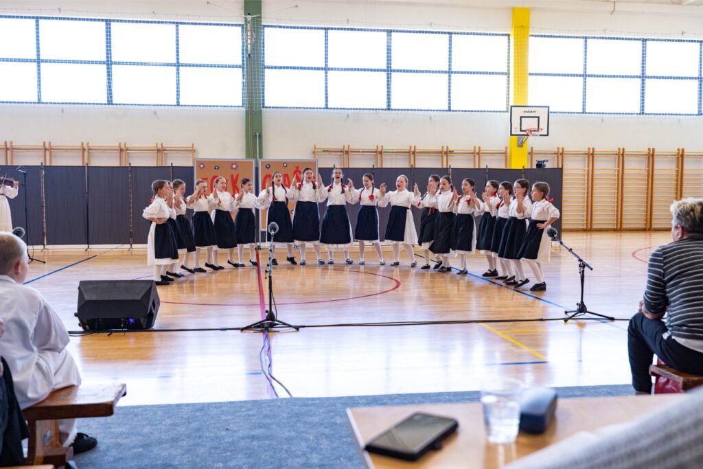 11. Folklorašić