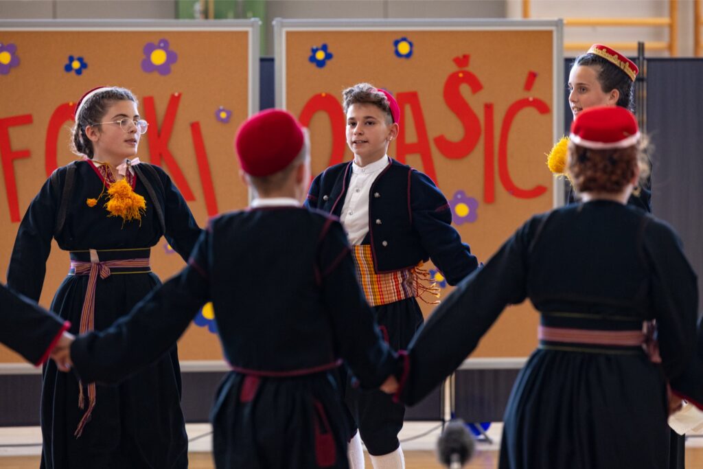 11. Folklorašić