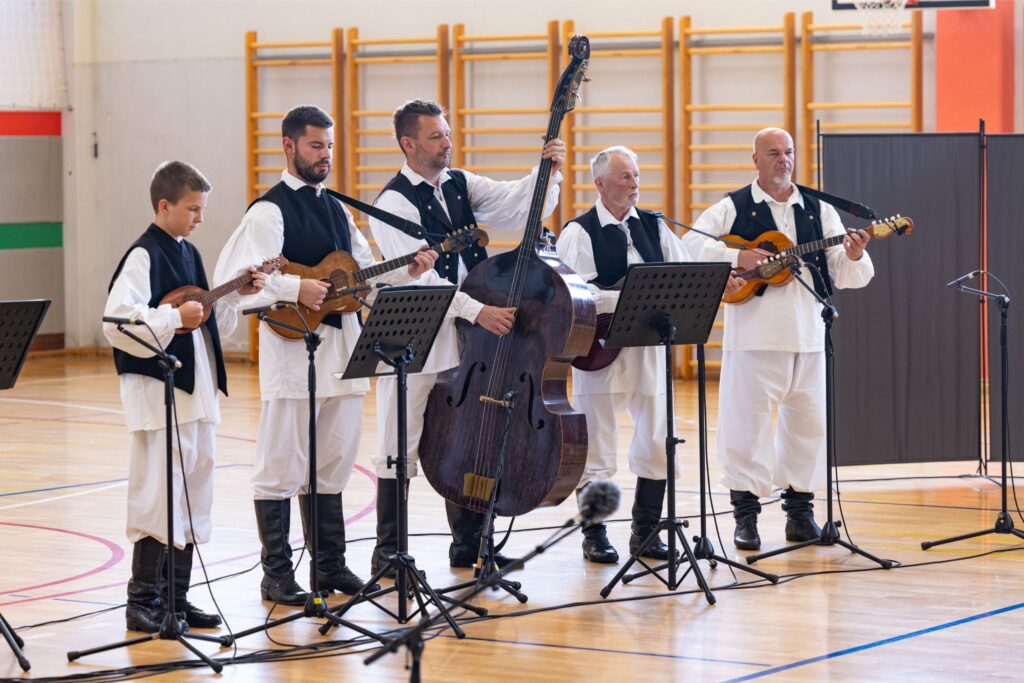 11. Folklorašić