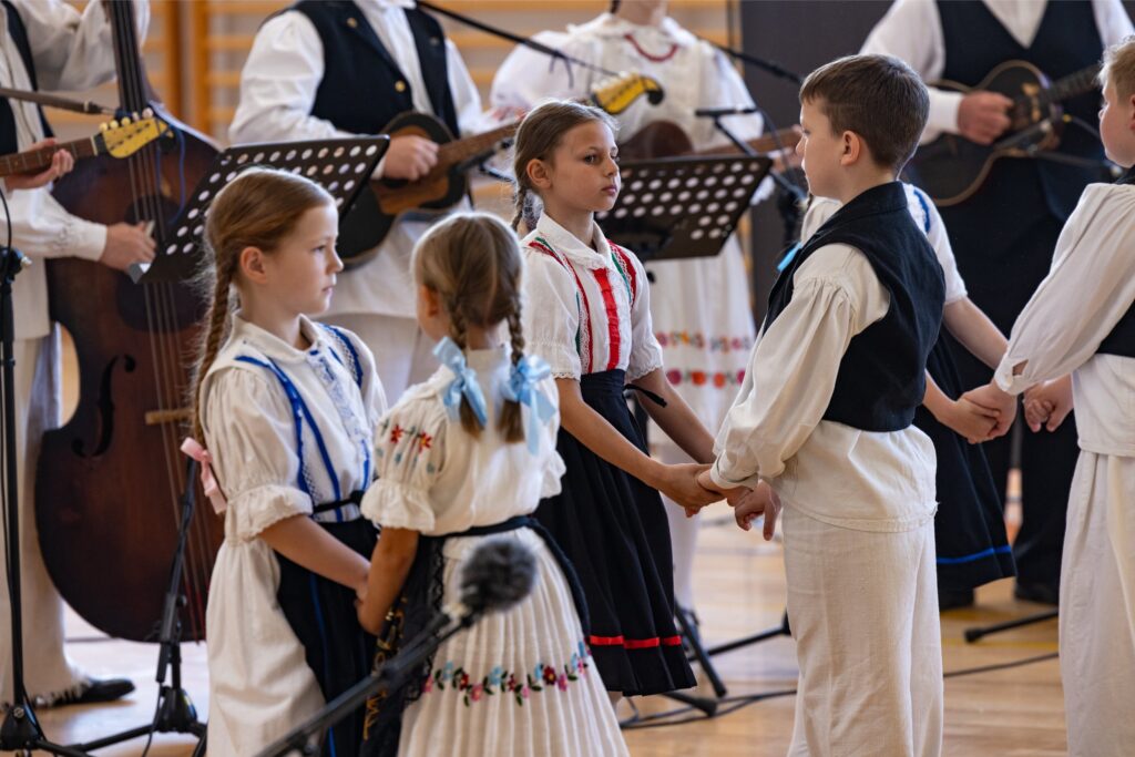 11. Folklorašić