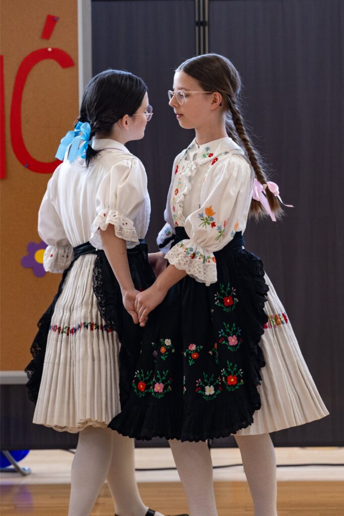 11. Folklorašić