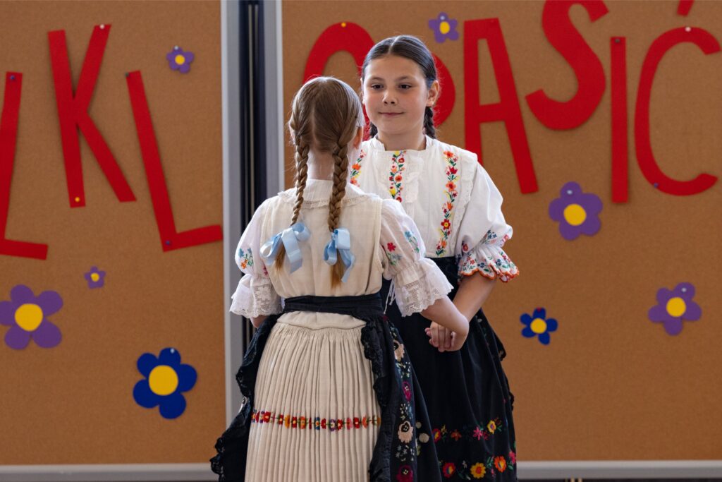 11. Folklorašić