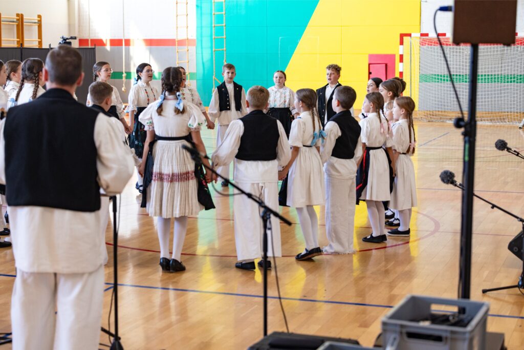 11. Folklorašić