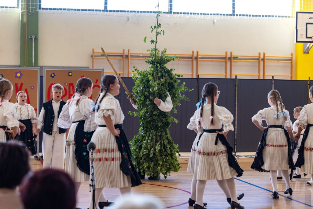 11. Folklorašić