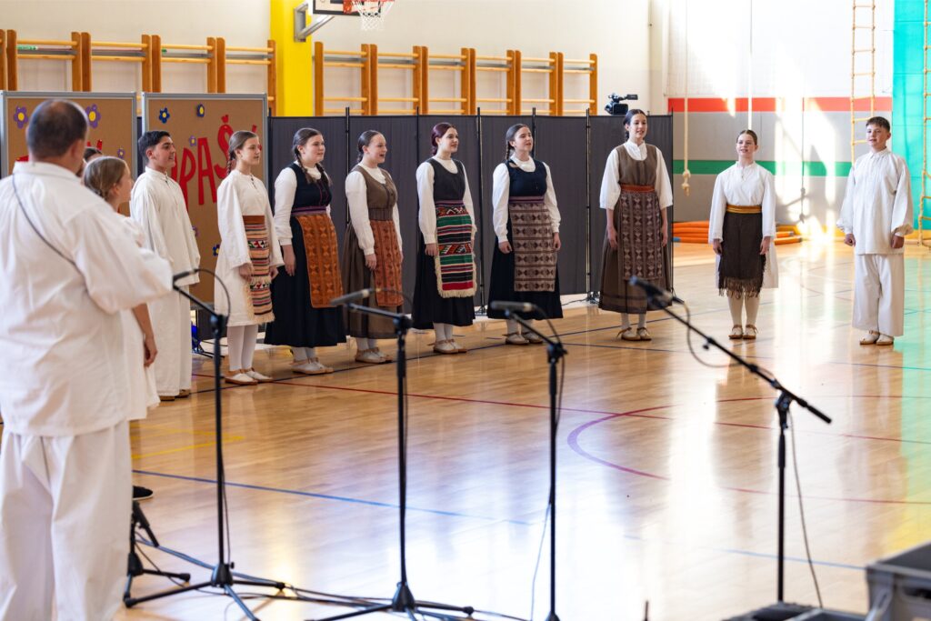 11. Folklorašić
