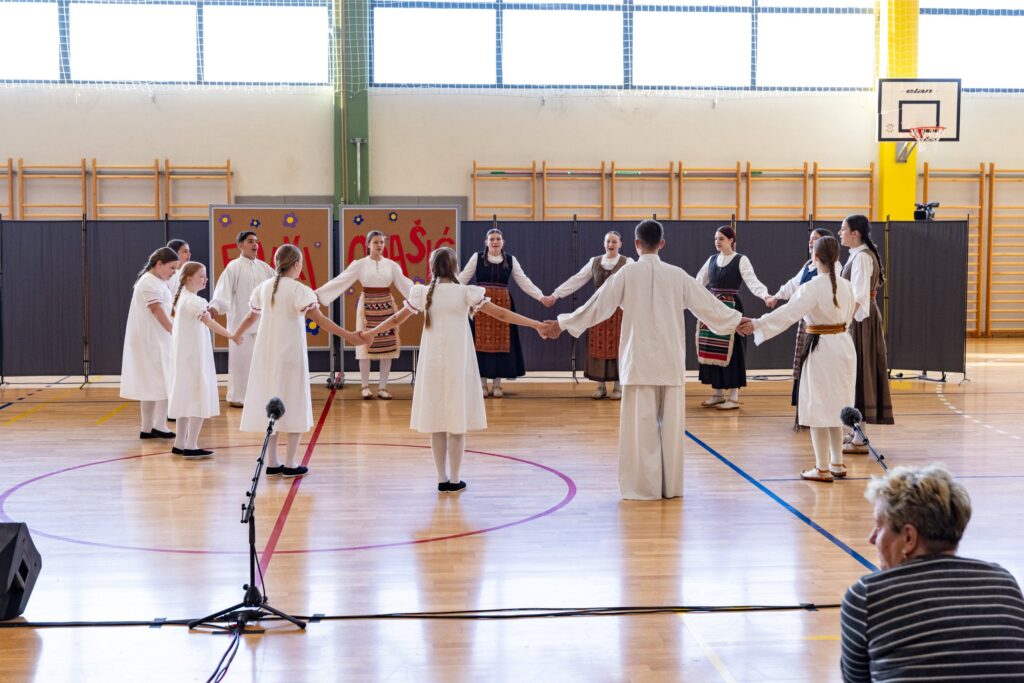 11. Folklorašić