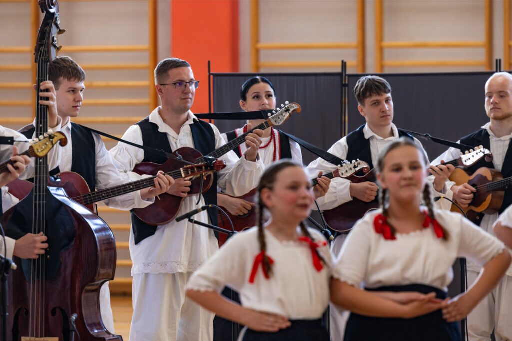 11. Folklorašić