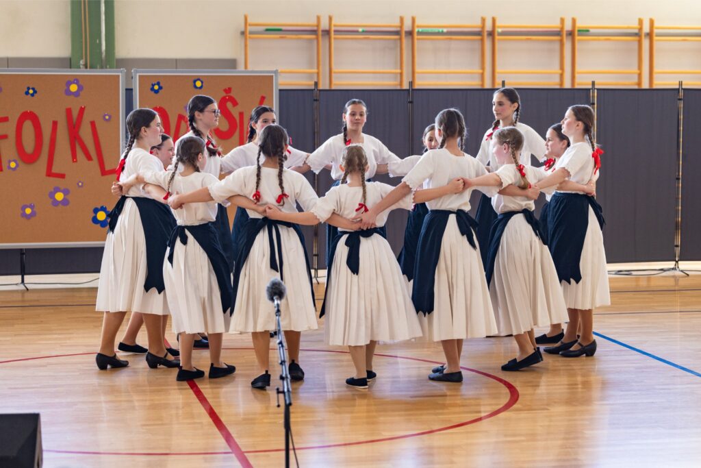 11. Folklorašić