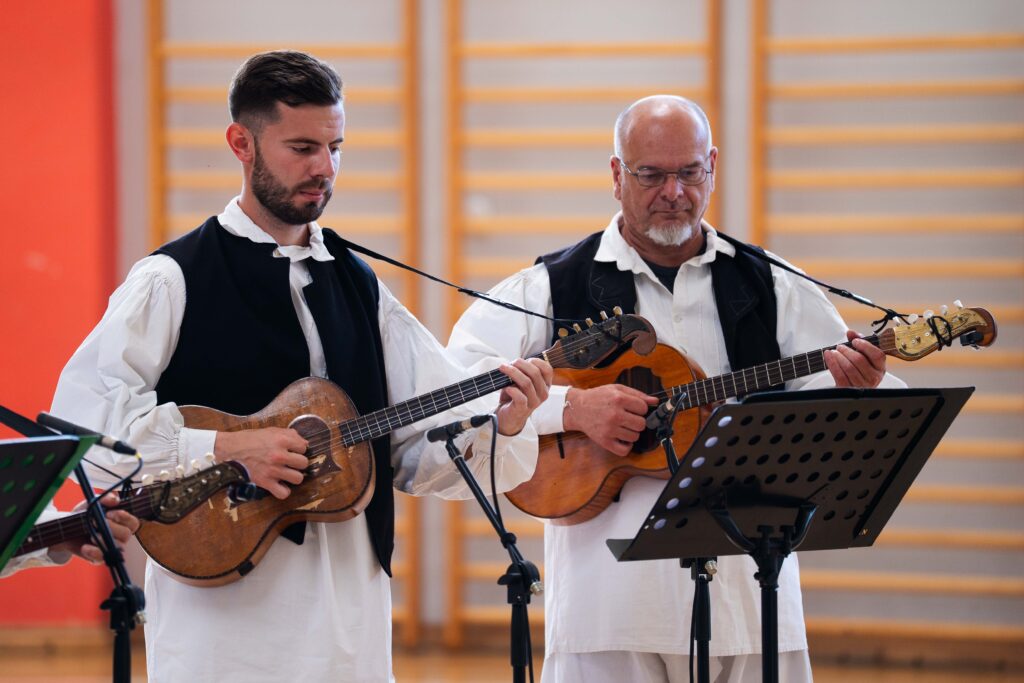 12. Folklorašić