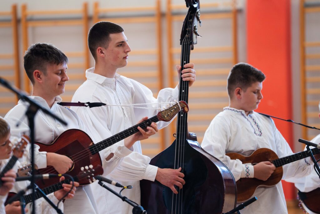 12. Folklorašić