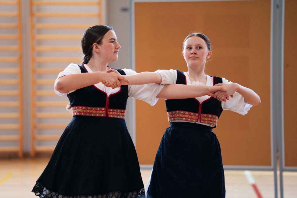 12. Folklorašić