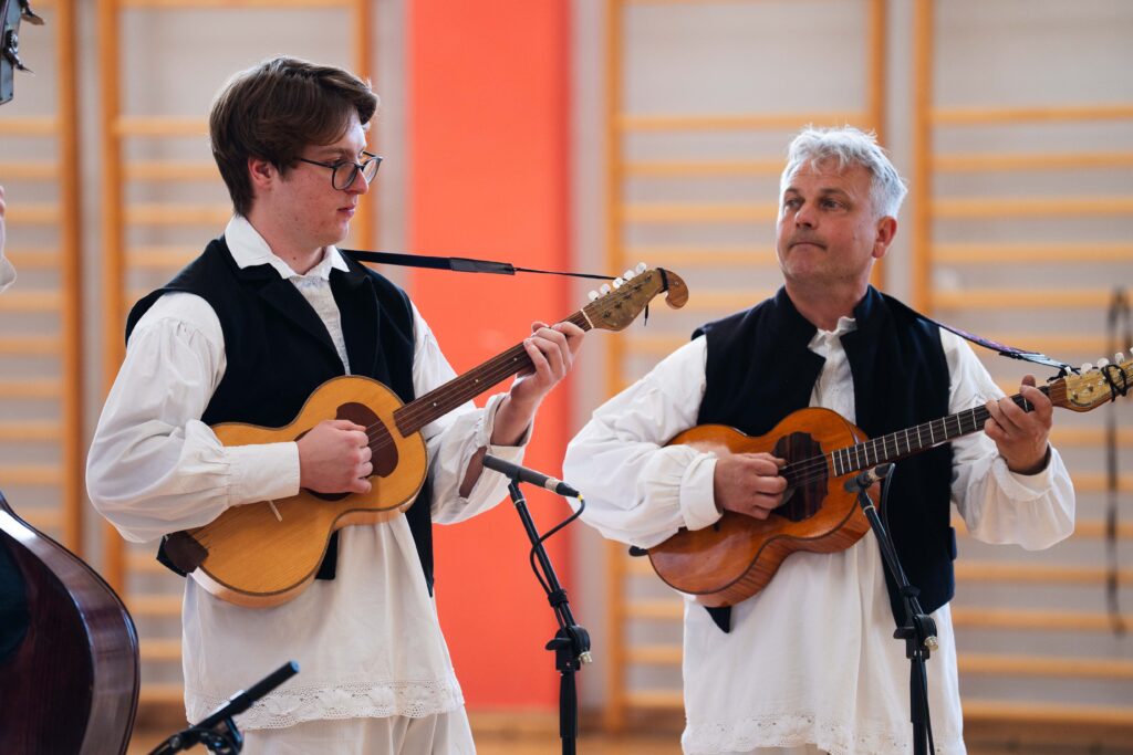 12. Folklorašić
