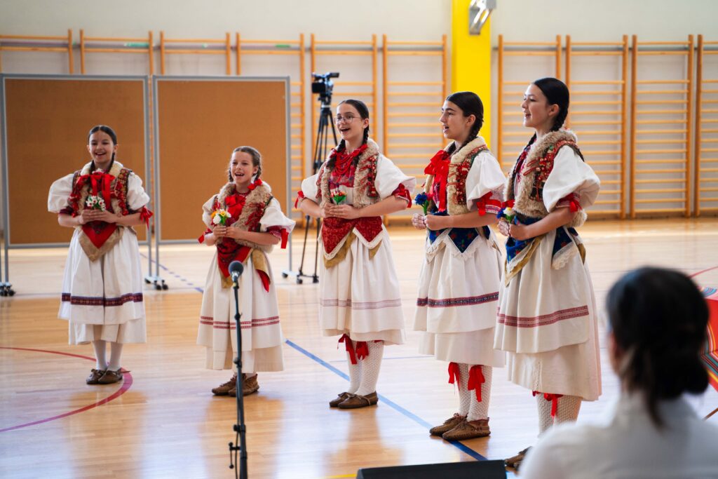 12. Folklorašić