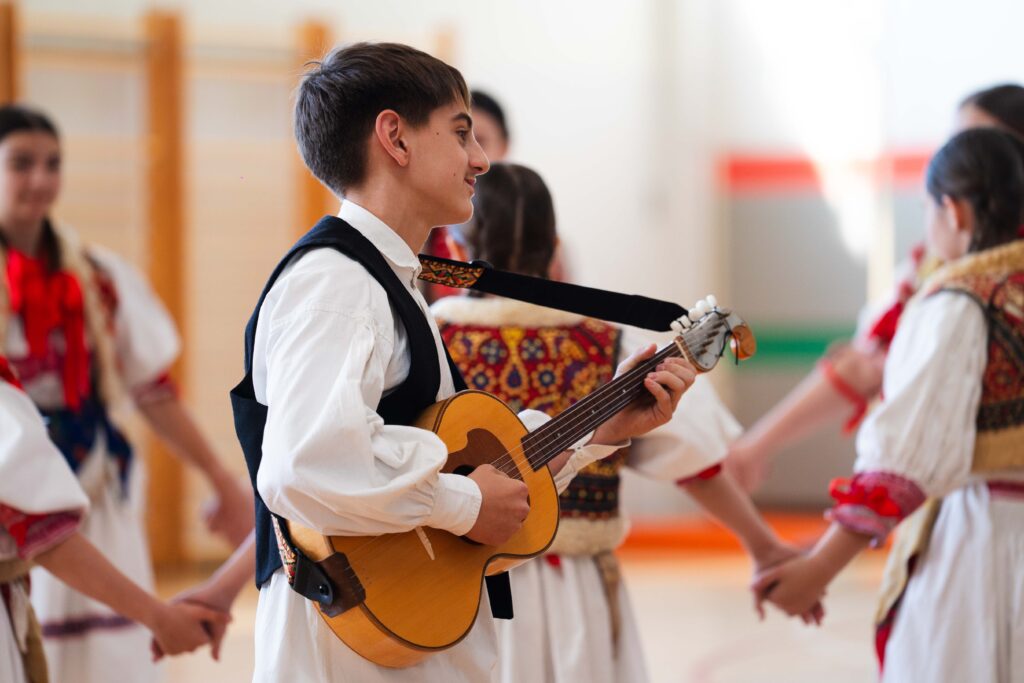 12. Folklorašić