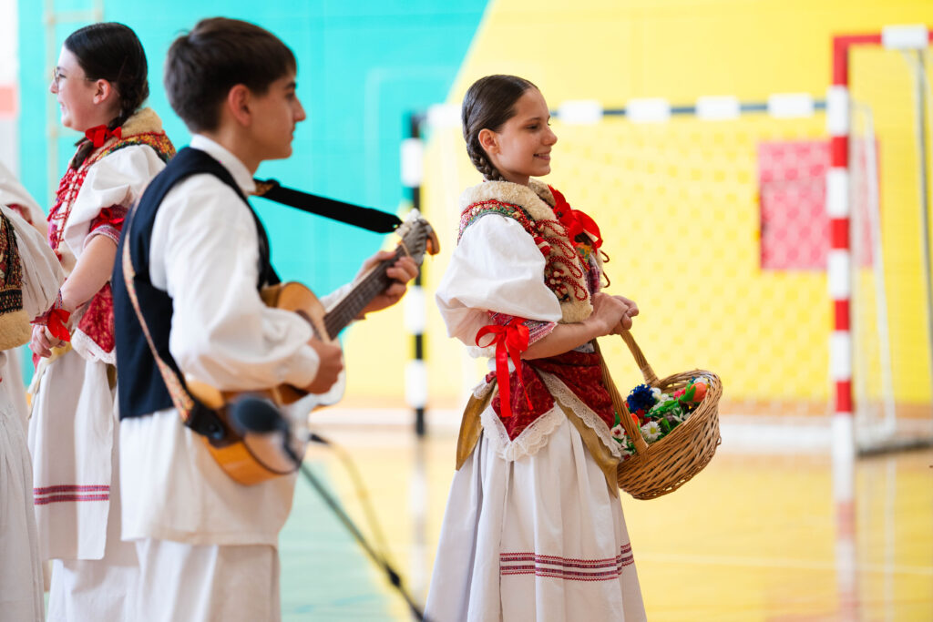 12. Folklorašić