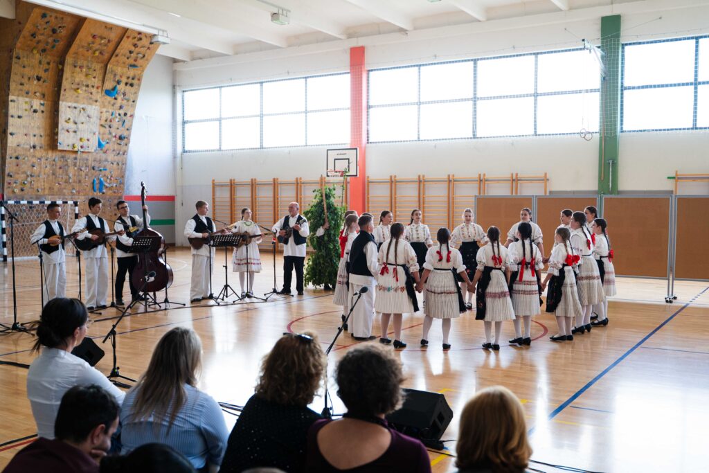 12. Folklorašić
