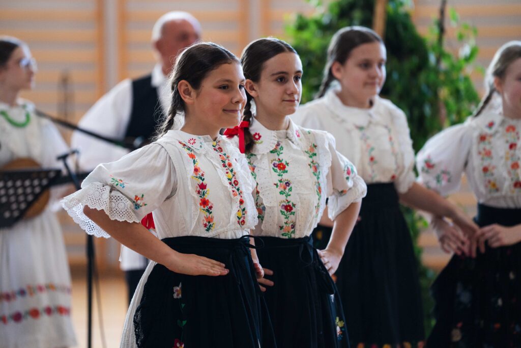 12. Folklorašić