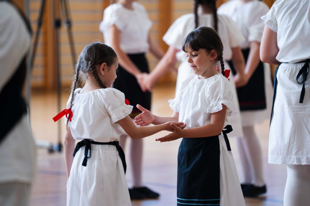 12. Folklorašić