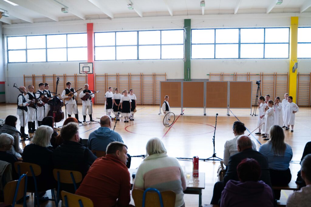 12. Folklorašić