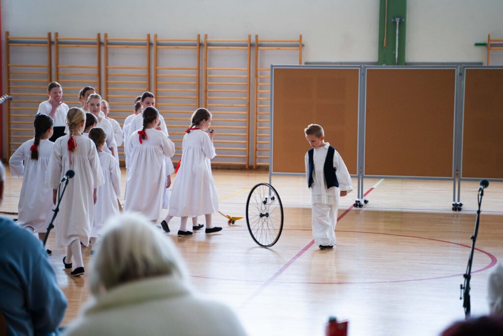 12. Folklorašić