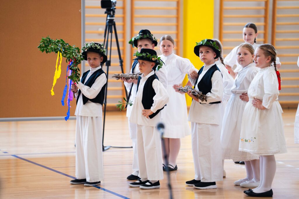 12. Folklorašić