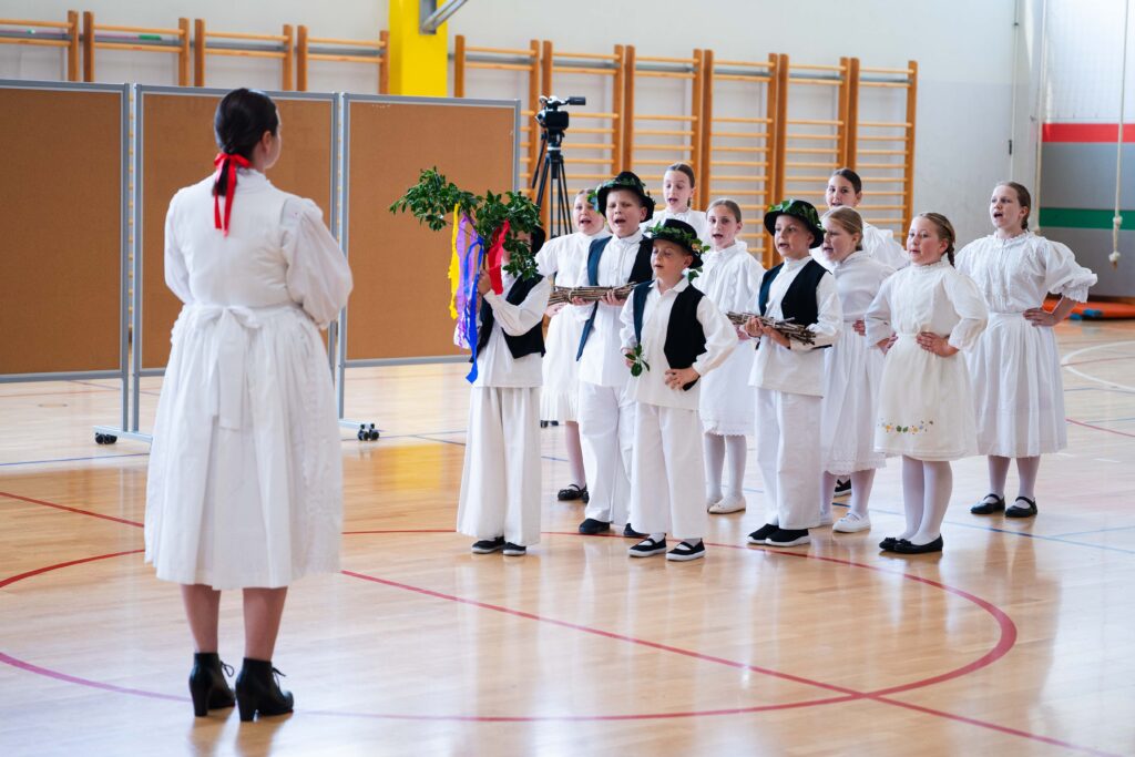 12. Folklorašić