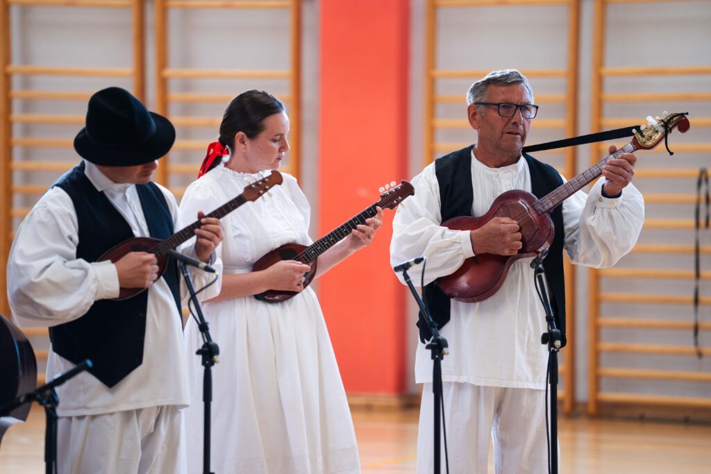 12. Folklorašić