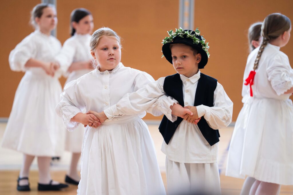 12. Folklorašić