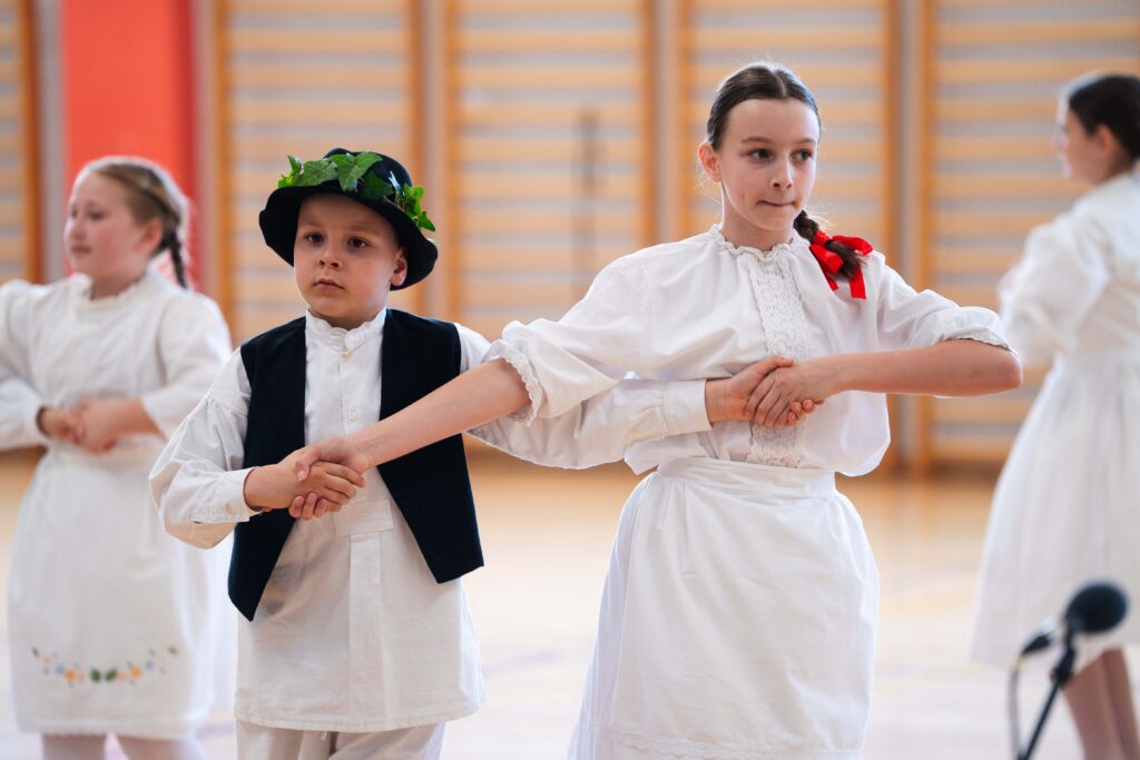 12. Folklorašić