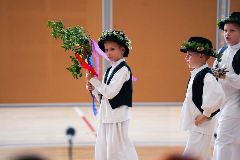 12. Folklorašić