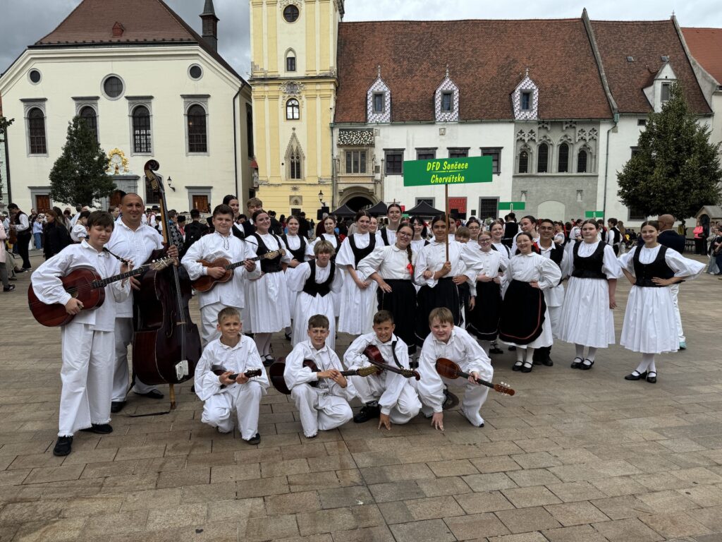 DFD “Sončece” sudjelovalo na 28. međunarodnom festivalu dječjih folklornih ansambala “Bratislava” u Slovačkoj
